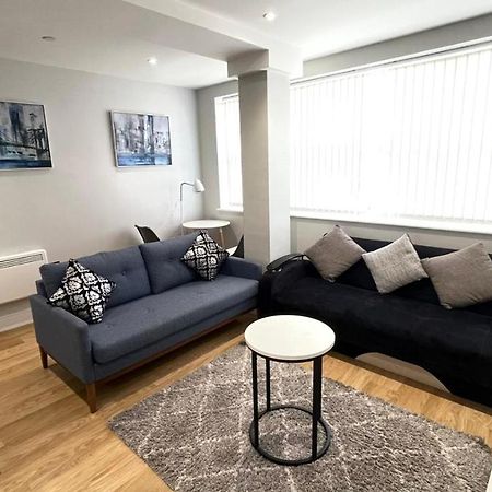 Springfield Suites Τσέλμσφορντ Εξωτερικό φωτογραφία